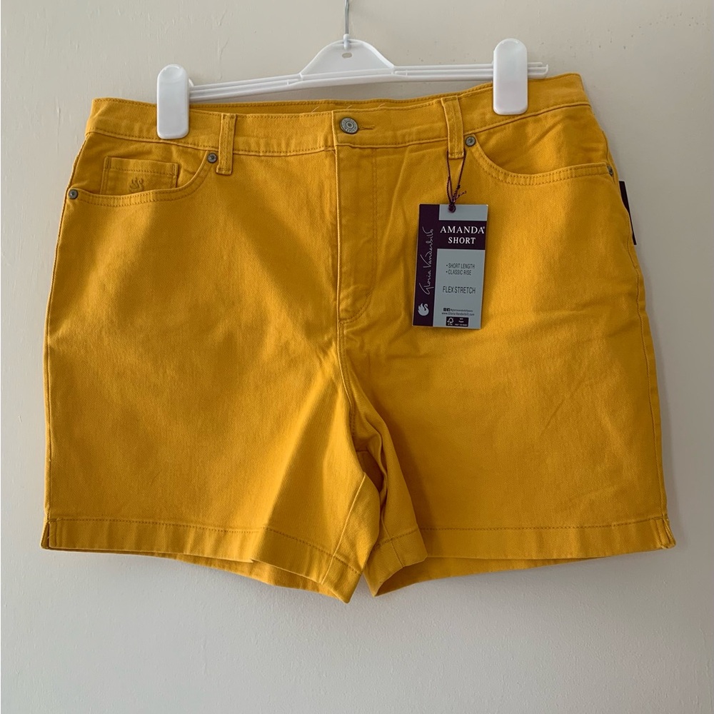 Gloria Vanderbilt Amanda Shorts 16P Petite Flex Stretch High Rise NWT